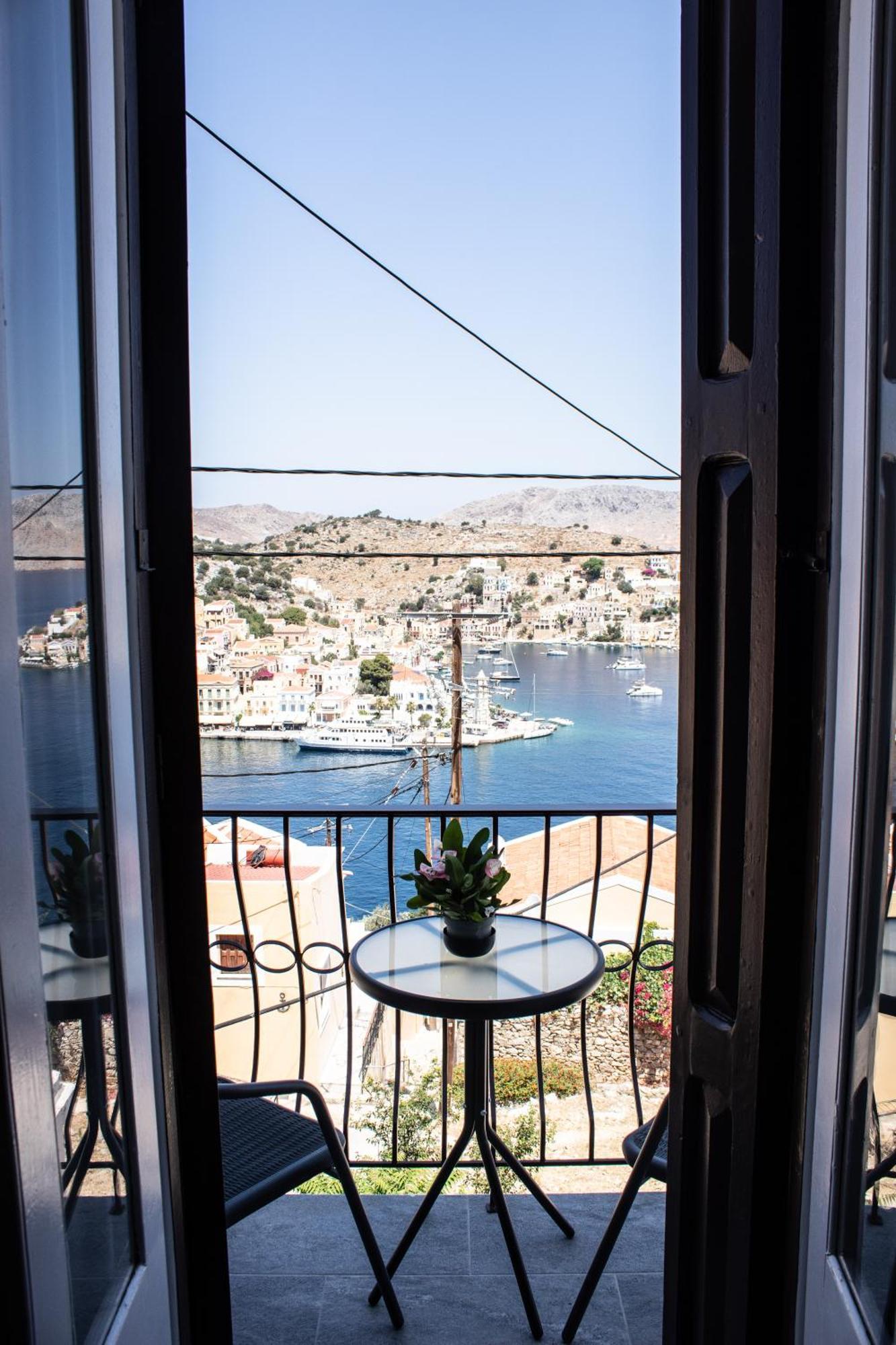 Duchess Harbour View Apartamento Simi Exterior foto