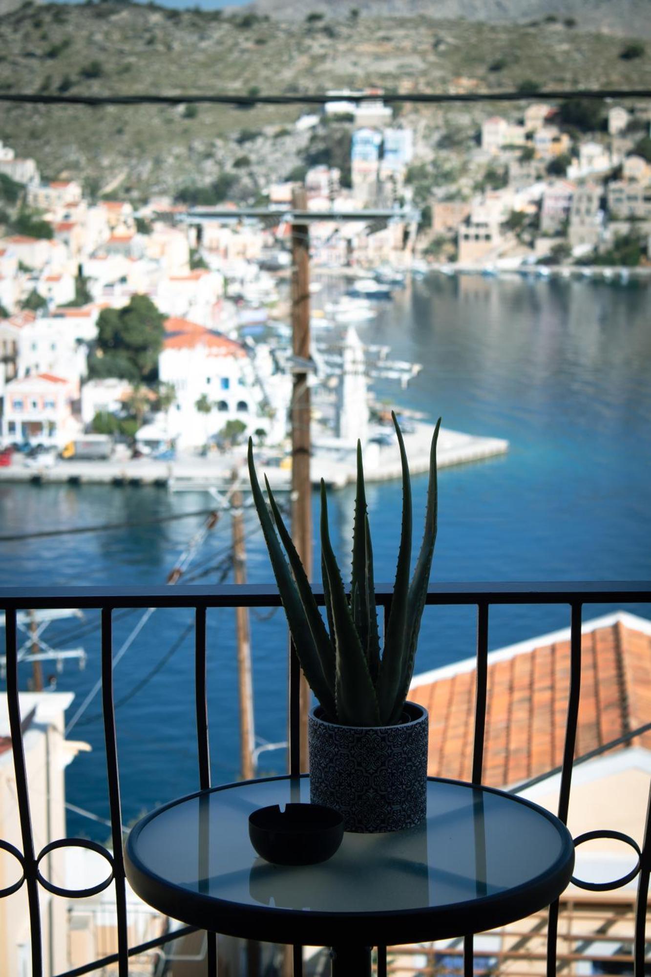 Duchess Harbour View Apartamento Simi Exterior foto